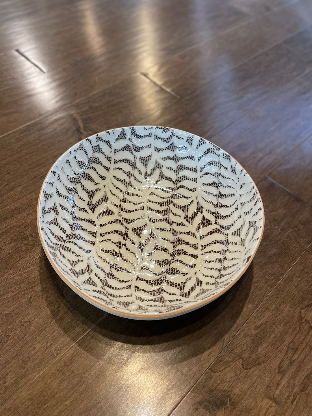 Medium Serve Bowl Fern Chestnut