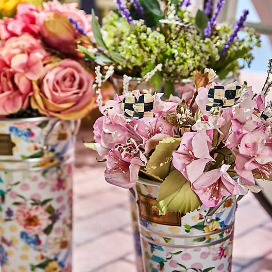 Courtly Cottage Hydrangea Bouquet